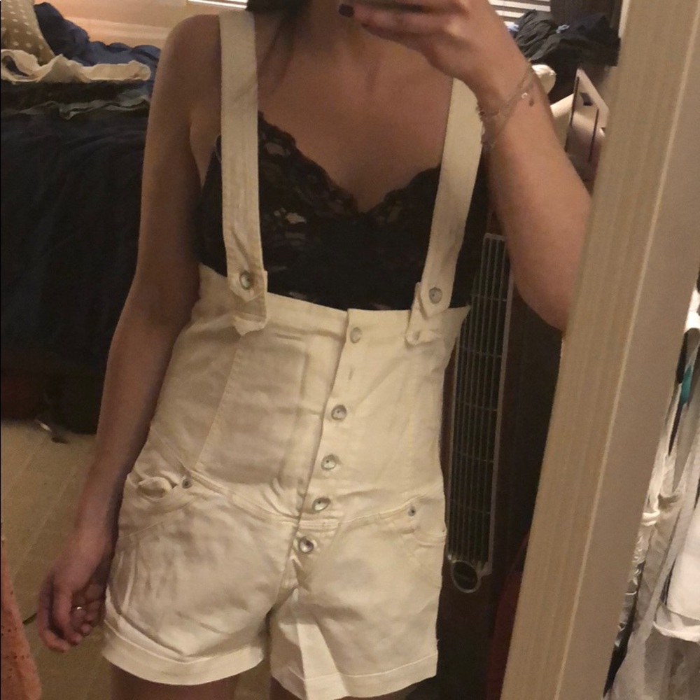 NWOT Poesi@ Italia white short-alls / overalls